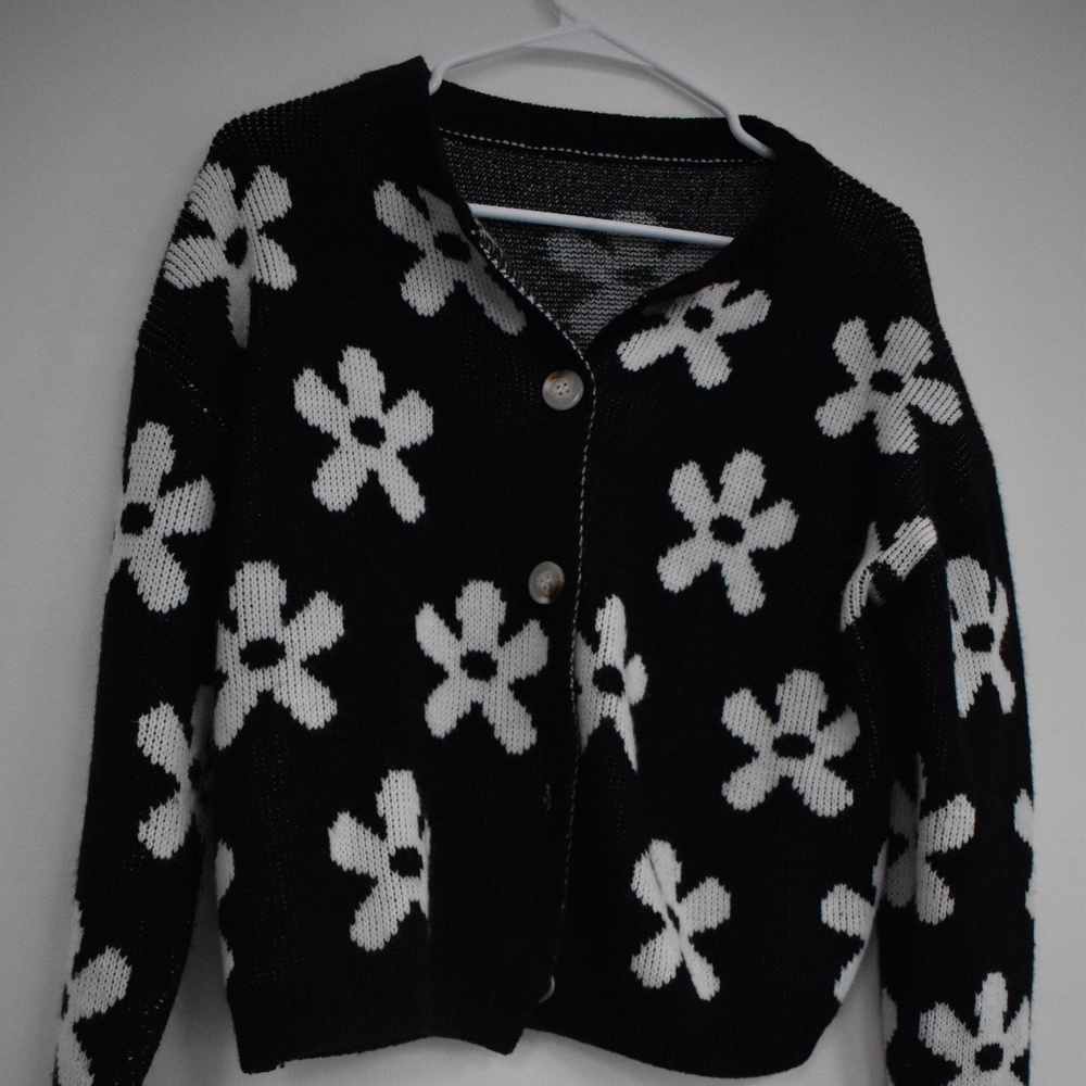 Cute Size Small Cardigan